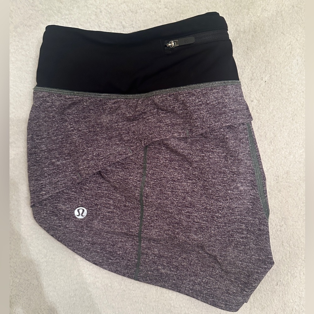 Gray Lululemon Speed up 2.5in sz. 6